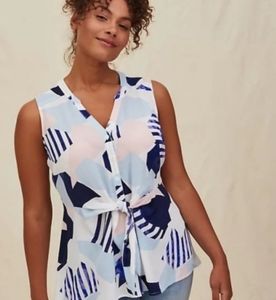 TORRID GEOMETRIC TIE FRONT PEPLUM TOP